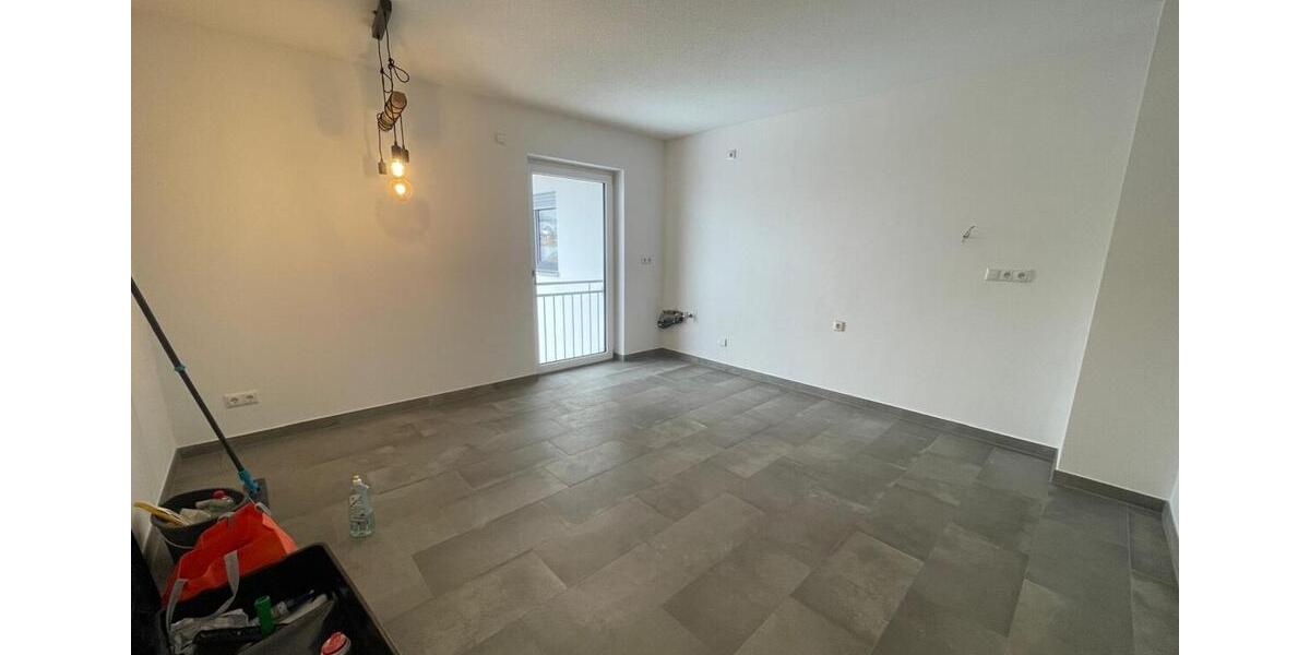 Etagenwohnung Niederaichbach - 3 Zimmer, 80 m&sup2;, 1.050&euro; | Angebot:25870516