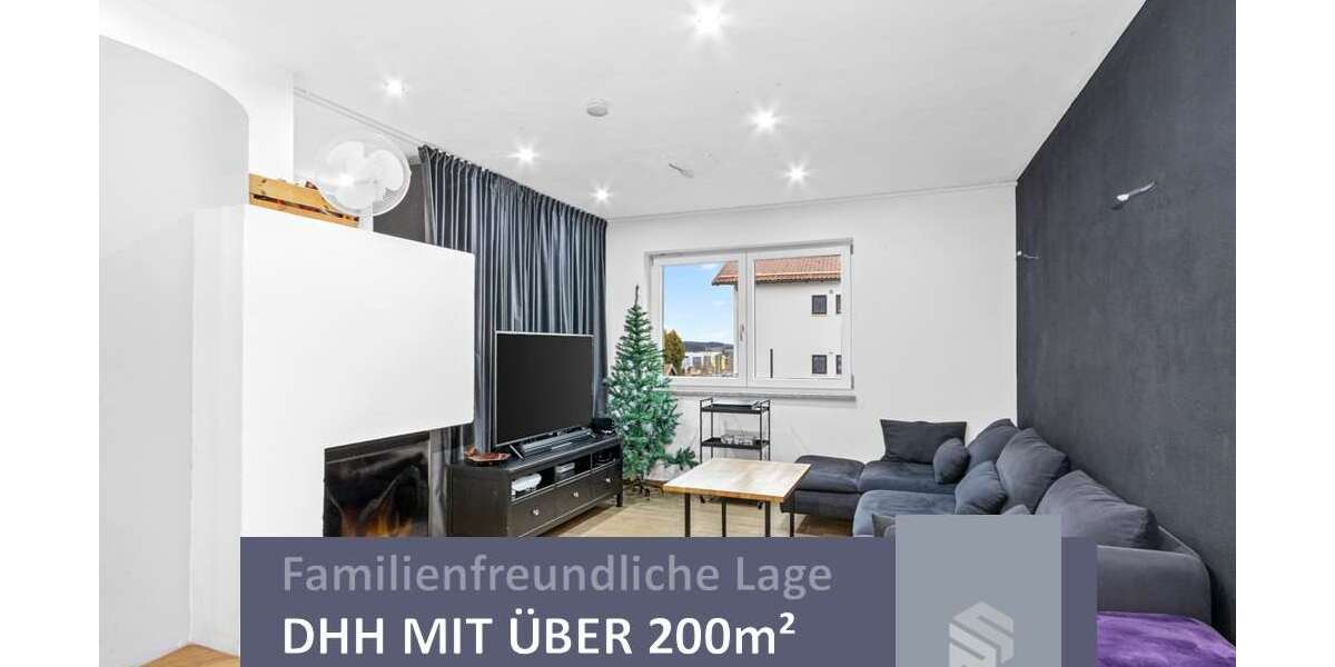 Neuwertige DHH in ruhiger Anliegerstraße | Kaminofen, Fußbodenheizung & Hobbyraum - Doppelhaushälfte Taufkirchen (Vils) | Angebot:22166188