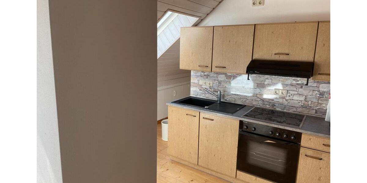 Dachgeschoßwohnung Taufkirchen (Vils) - 2 Zimmer, 60 m&sup2;, 900&euro; | Angebot:25807328