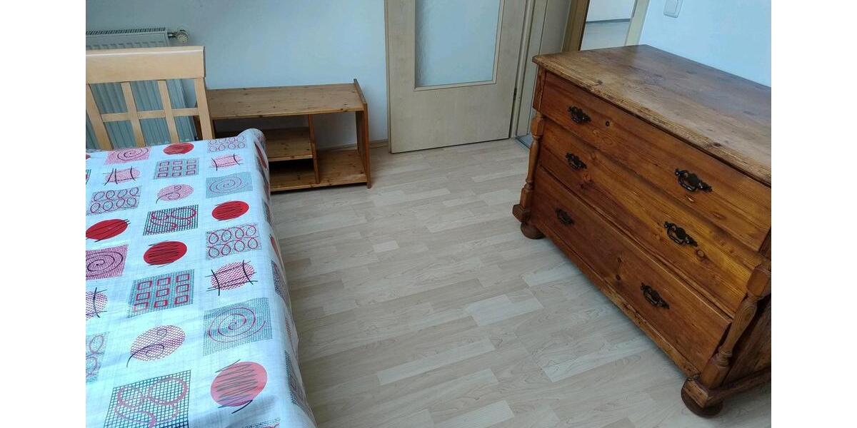 Dachgeschoßwohnung Ergolding - 2 Zimmer, 50 m&sup2;, 800&euro; | Angebot:26502799