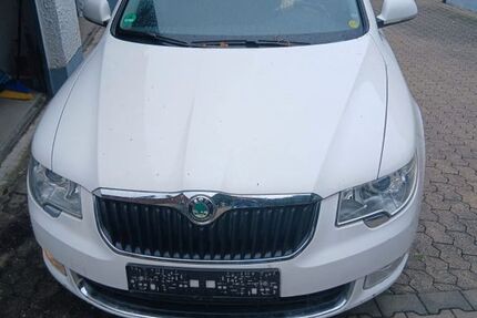 Skoda Superb 154.000 km 3.000 &euro; Neufraunhofen 84181