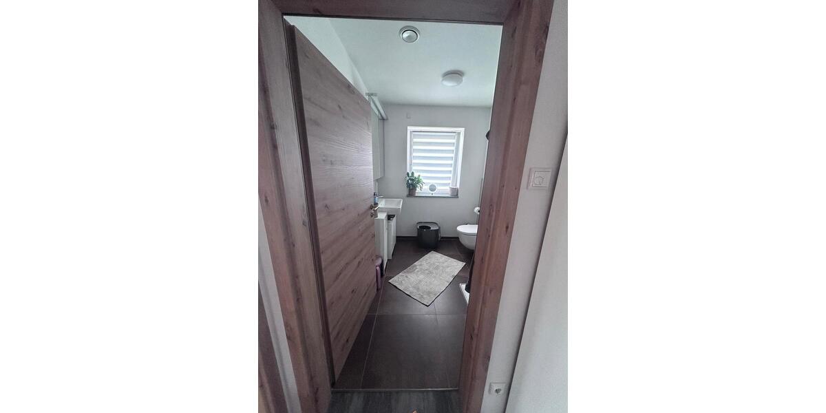 Etagenwohnung Aham - 3 Zimmer, 78 m&sup2;, 950&euro; | Angebot:24842933