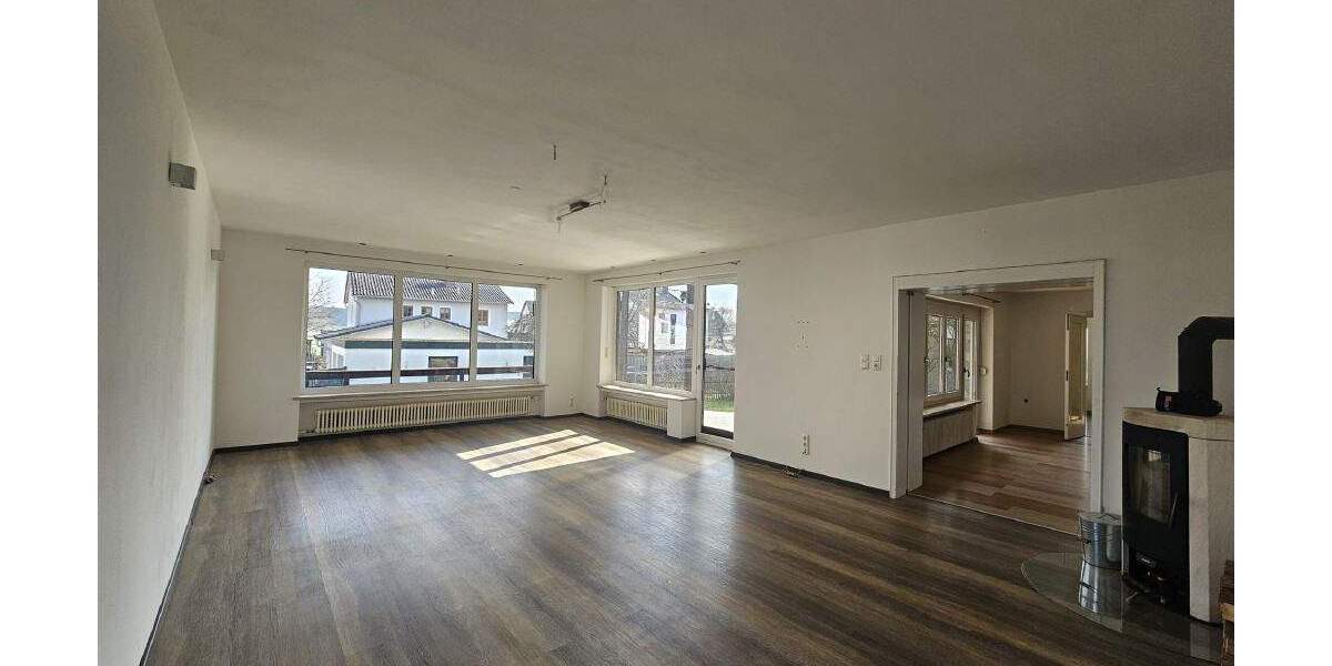 Einfamilienhaus Aham-Loizenkirchen Loizenkirchen - 9 Zimmer, 213 m&sup2;, 435.000&euro; | Angebot:25770490