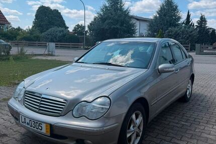 Mercedes-Benz C 220 182.000 km 2.600 &euro; Altdorf 84032