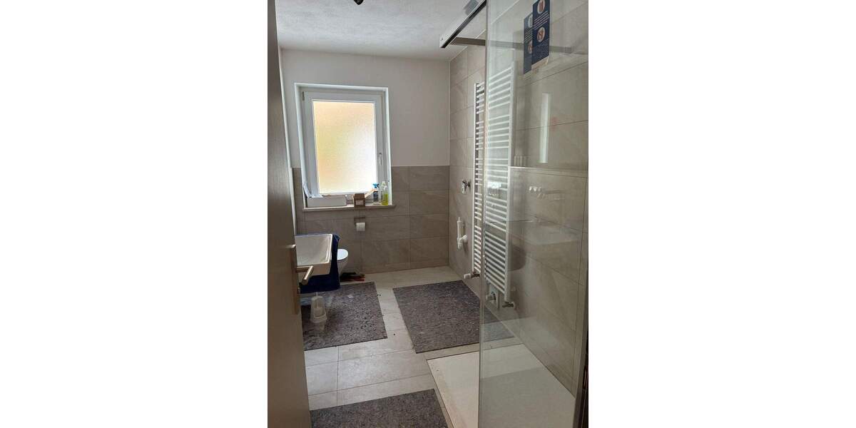 Doppelhaushälfte Landshut Achdorf - 5 Zimmer, 165 m&sup2;, 1.950&euro; | Angebot:25778846