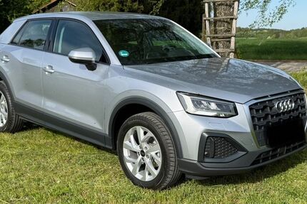 Audi Q2 2.300 km 27.490 &euro; Kumhausen 84036