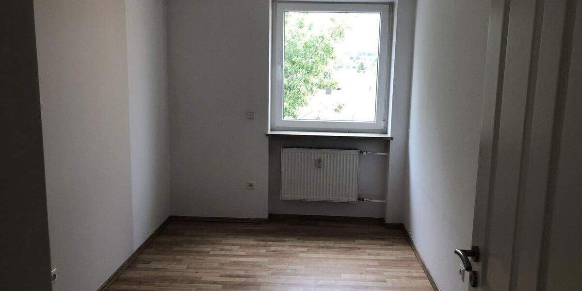 Etagenwohnung Landshut Wolfgang - 4 Zimmer, 89 m&sup2;, 420.000&euro; | Angebot:25719012