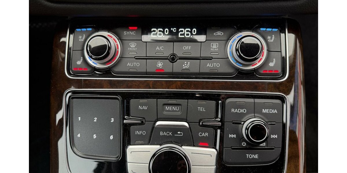 Audi A8 4.2 TDI EXCLUSIVE MATRIX 360°KAMERA MASSAGE 173.600 km 25.980 &euro; Altdorf 84032