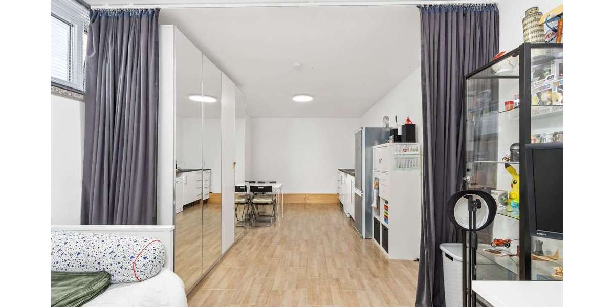 Neuwertige DHH in ruhiger Anliegerstraße | Kaminofen, Fußbodenheizung & Hobbyraum - Doppelhaushälfte Taufkirchen (Vils) | Angebot:22166188