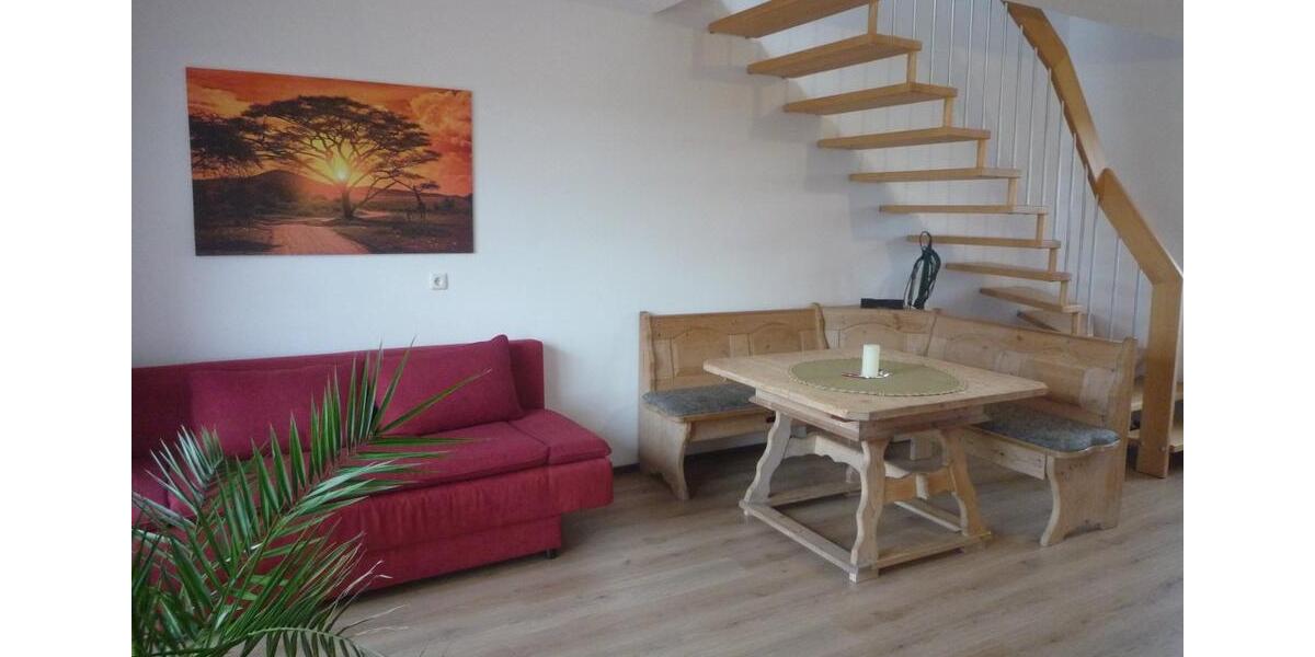 Etagenwohnung Adlkofen - 4 Zimmer, 65 m&sup2;, 330&euro; | Angebot:25641071