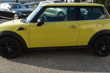 Mini ONE 132.000 km 3.690 &euro; Landshut 84030