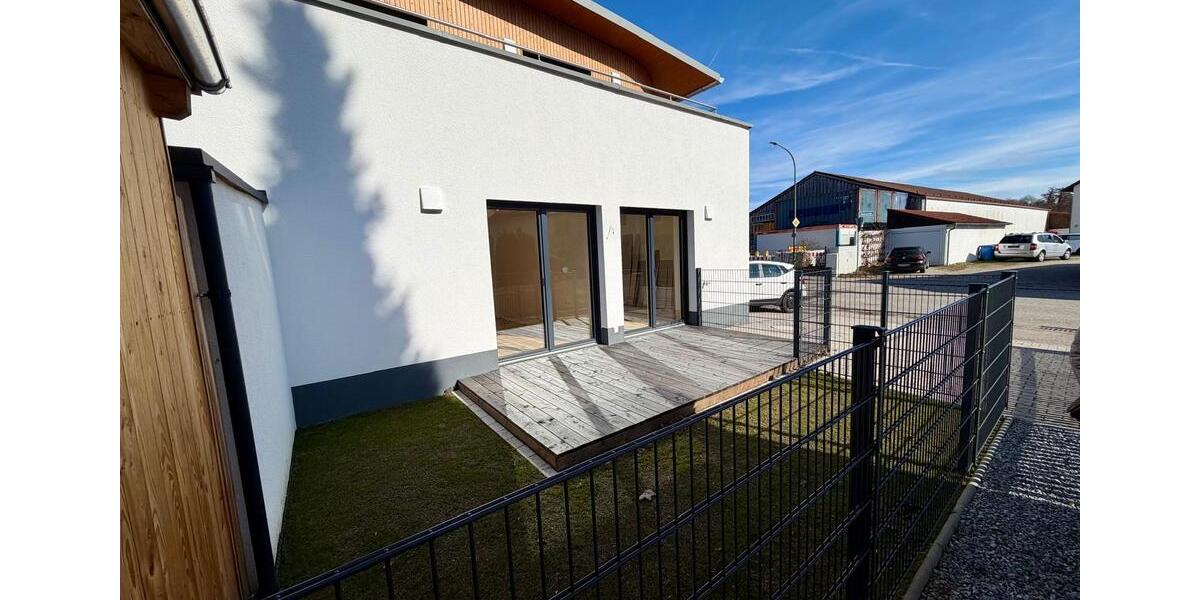 Etagenwohnung Vilsbiburg - 3.5 Zimmer, 104 m&sup2;, 1.120&euro; | Angebot:26000062