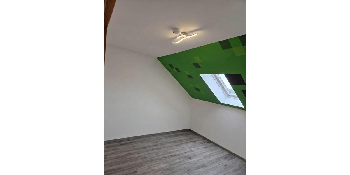 Etagenwohnung Mengkofen - 4 Zimmer, 100 m&sup2;, 900&euro; | Angebot:26626316