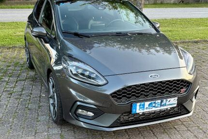 Ford Fiesta 95.700 km 16.400 &euro; Vilsbiburg 84137