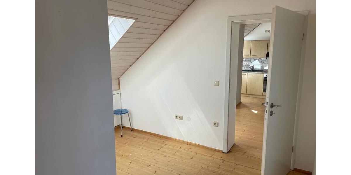 Dachgeschoßwohnung Taufkirchen (Vils) - 2 Zimmer, 60 m&sup2;, 900&euro; | Angebot:25807328