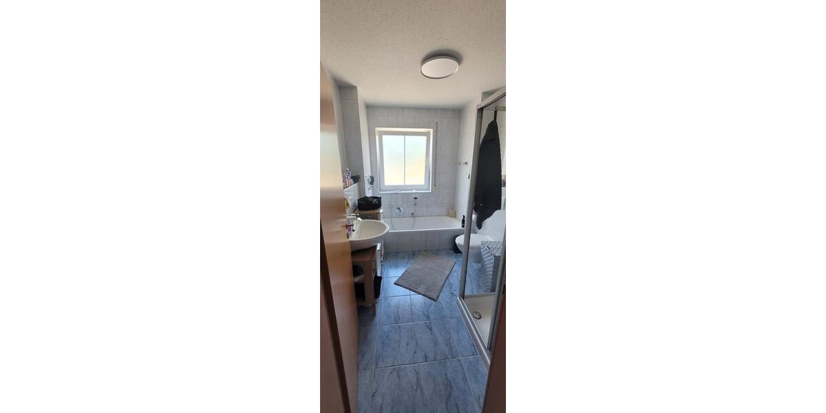 Erdgeschoßwohnung Dingolfing - 3 Zimmer, 71 m&sup2;, 1.120&euro; | Angebot:26639961