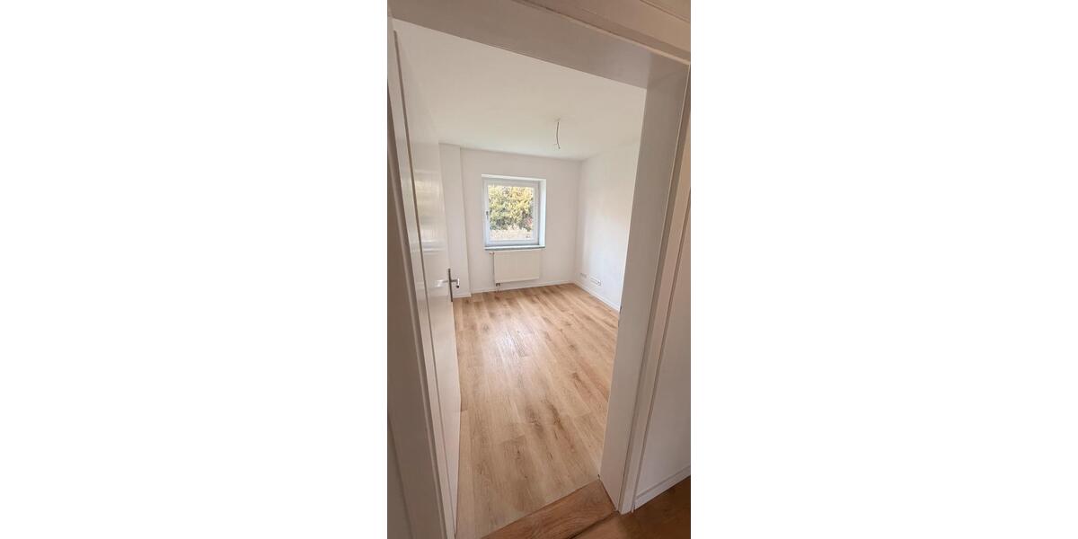 Erdgeschoßwohnung Velden - 3 Zimmer, 75 m&sup2;, 750&euro; | Angebot:25941780