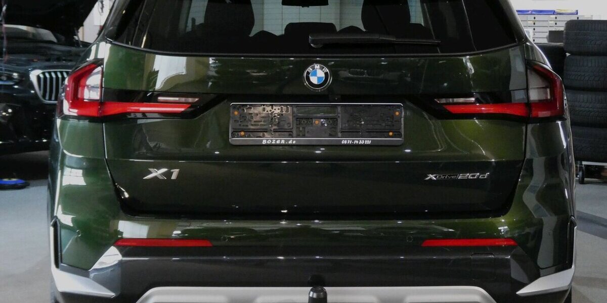 BMW X1 20d xDrive x-Line AHK,360°,HUD,Ledersportsitze 21.200 km 42.590 &euro; Landshut 84030