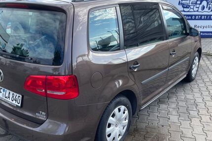 VW Touran 135.000 km 7.750 &euro; Mengkofen 84152