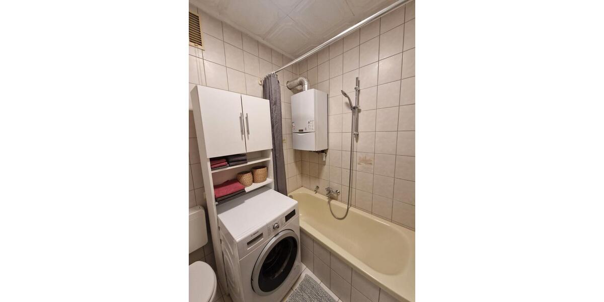 Etagenwohnung Landshut - 2.5 Zimmer, 65 m&sup2;, 780&euro; | Angebot:26586630