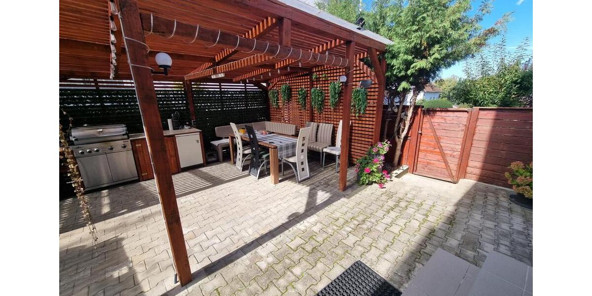 Mehrfamilienhaus, Wohnhaus Mengkofen - 9 Zimmer, 260 m&sup2;, 560.000&euro; | Angebot:23861666