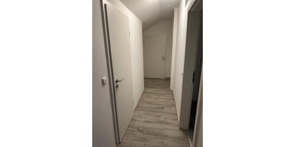 Dachgeschoßwohnung Frontenhausen - 2.5 Zimmer, 60 m&sup2;, 700&euro; | Angebot:25782838