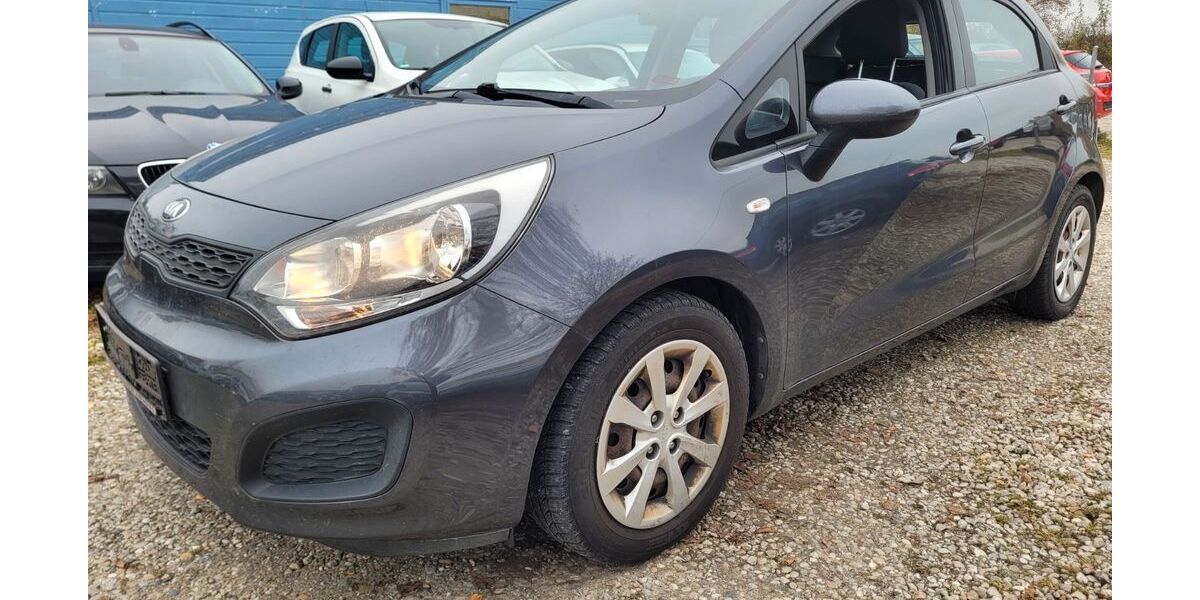 Kia Rio 83.231 km 5.998 &euro; Landshut 84030