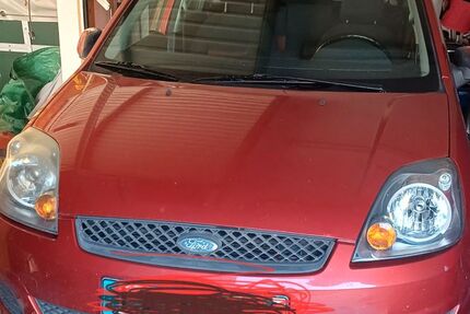 Ford Fiesta 165.000 km 1.000 &euro; Essenbach 84051