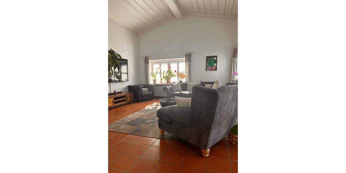 Einfamilienhaus Nandlstadt - 8 Zimmer, 300 m&sup2;, 930.000&euro; | Angebot:25716310