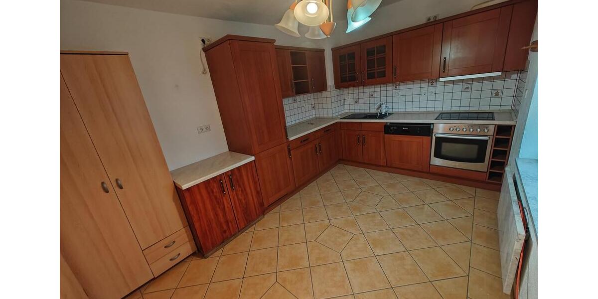 Einfamilienhaus Wildenberg - 7 Zimmer, 220 m&sup2;, 1.700&euro; | Angebot:25907276