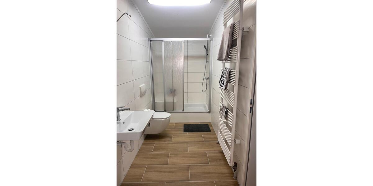 Erdgeschoßwohnung Moosthenning - 2 Zimmer, 60 m&sup2;, 690&euro; | Angebot:25860471