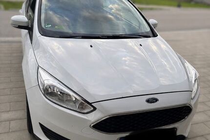 Ford Focus 129.000 km 4.900 &euro; Wörth an der Isar 84109