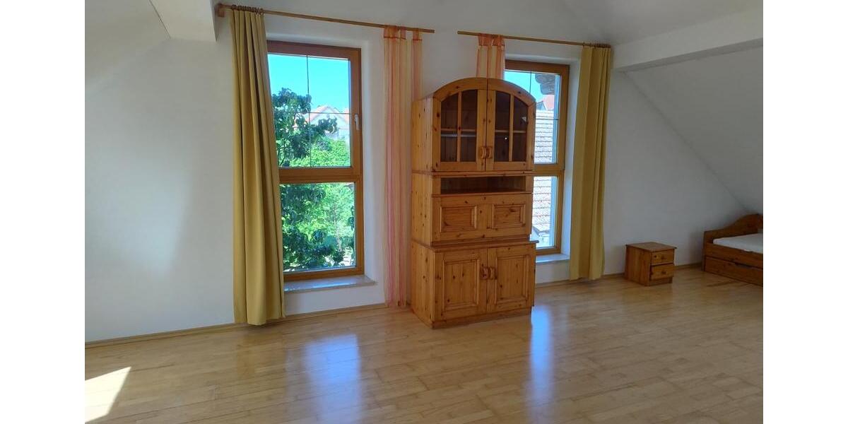 Dachgeschoßwohnung Ergolding - 2 Zimmer, 52 m&sup2;, 710&euro; | Angebot:26619034