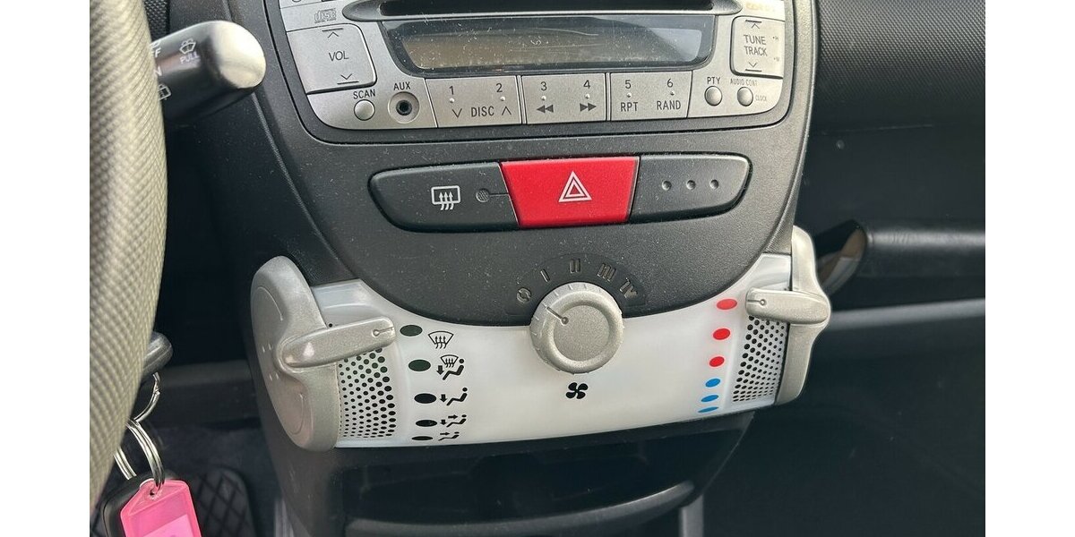 Toyota Aygo Basis 1.0i Euro5 1.Hand 182.600 km 1.700 &euro; Altdorf 84032