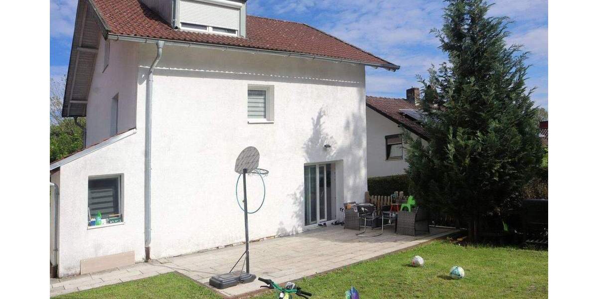 Einfamilienhaus Egglkofen - 6 Zimmer, 144 m&sup2;, 330.000&euro; | Angebot:25776657