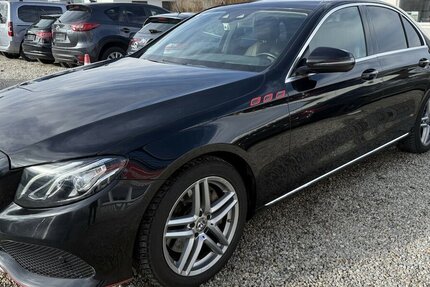Mercedes-Benz E 220 d AVANTGARDE WIDESCREEN HEAD-UP LED 342.900 km 18.500 &euro; Altdorf 84032