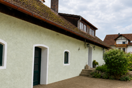 Haus Pfeffenhausen - 13 Zimmer, 400 m&sup2;, 650.000&euro; | Angebot:27253073