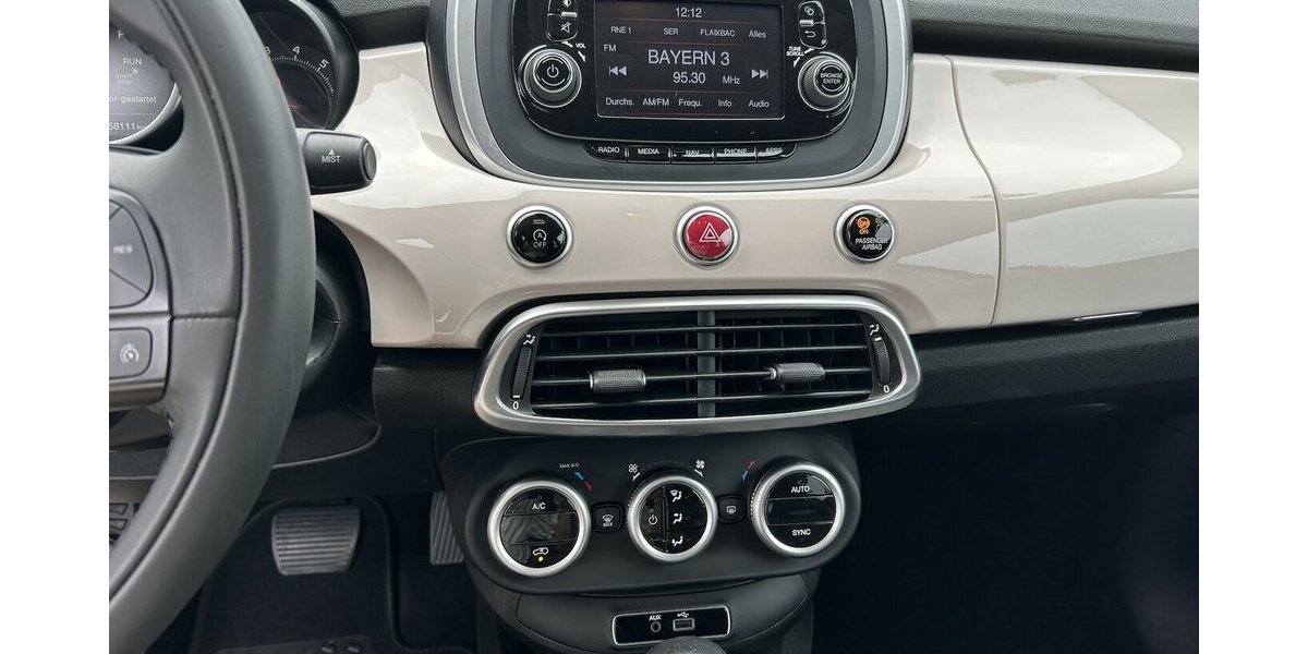 Fiat 500X Lounge Aut.Xenon Navi PDC Leder 58.100 km 12.500 &euro; Altdorf 84032