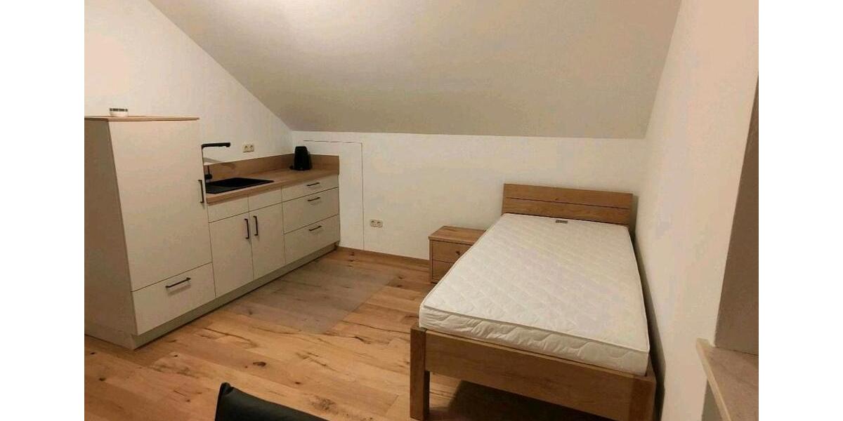 Dachgeschoßwohnung Essenbach - 1 Zimmer, 25 m&sup2;, 525&euro; | Angebot:25764447