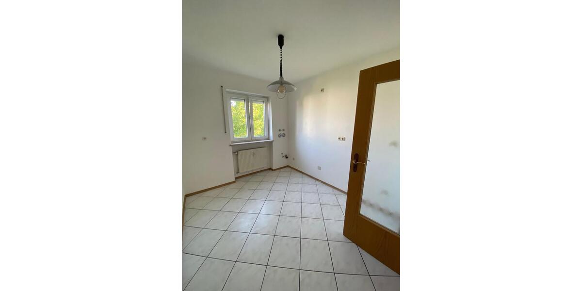 Maisonettenwohnung Moosburg an der Isar - 4.5 Zimmer, 92 m&sup2;, 1.350&euro; | Angebot:25403404