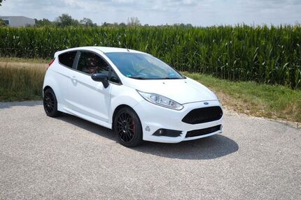 Ford Fiesta 179.747 km 5.000 &euro; Weng 84187