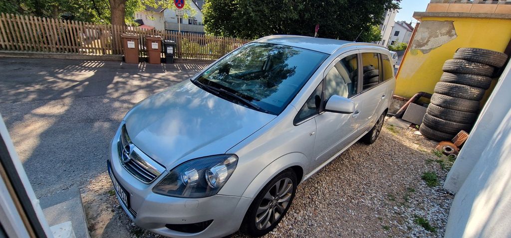Opel Zafira 378.000 km 1.899 &euro; Landshut 84036