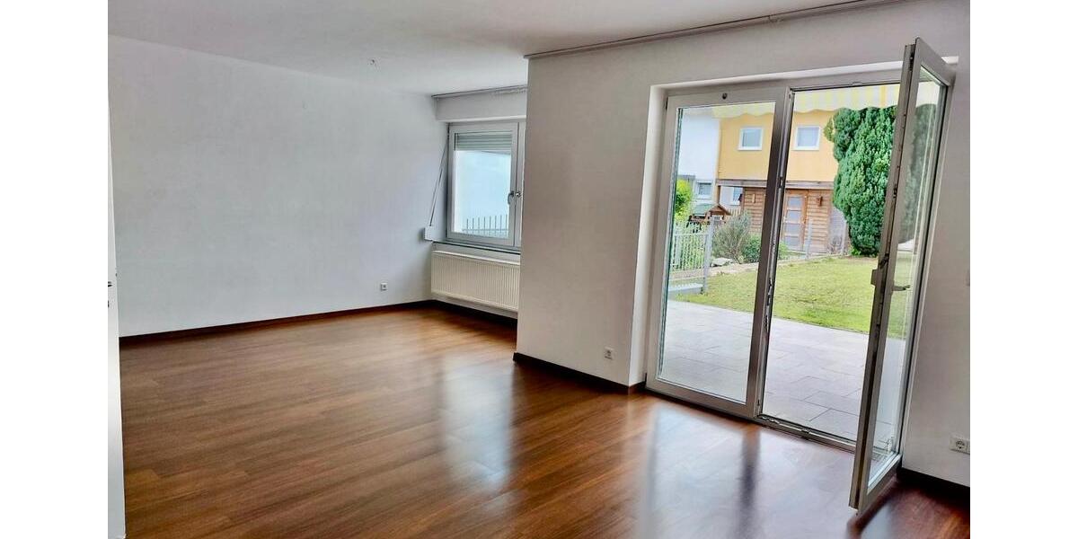 Reihenhaus Dingolfing - 3 Zimmer, 100 m&sup2;, 1.300&euro; | Angebot:26623750