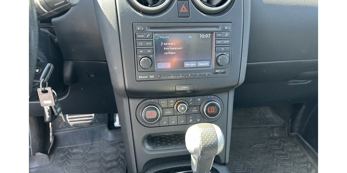 Nissan Qashqai+2 2.0 dCi Aut. 4X4 Kamera 360° 7-Sitzer 204.700 km 8.750 &euro; Altdorf 84032