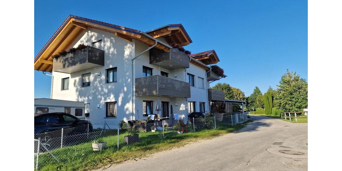 Etagenwohnung Aham - 3 Zimmer, 78 m&sup2;, 950&euro; | Angebot:24842933