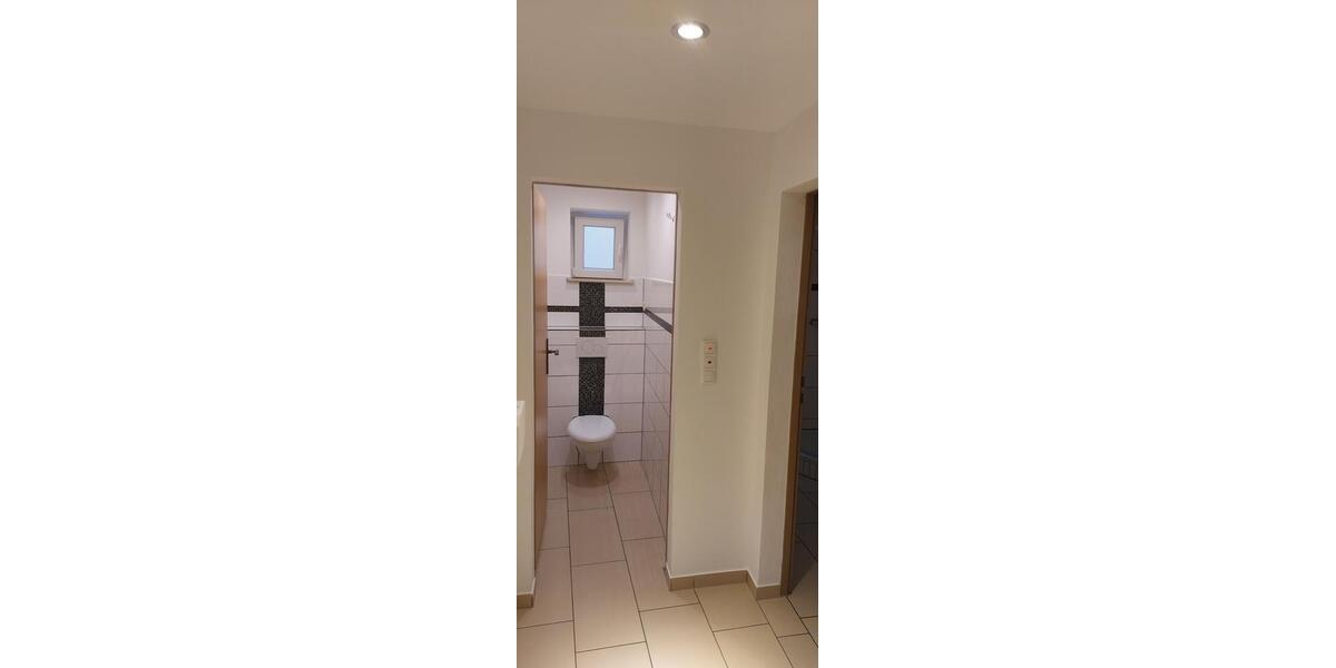 Erdgeschoßwohnung Frontenhausen - 1 Zimmer, 53 m&sup2;, 760&euro; | Angebot:27597838