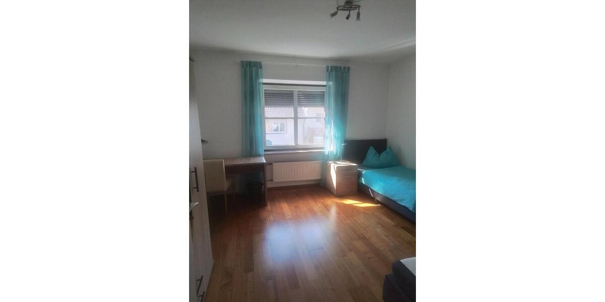 Etagenwohnung Langenpreising - 1 Zimmer, 16 m&sup2;, 600&euro; | Angebot:25870736