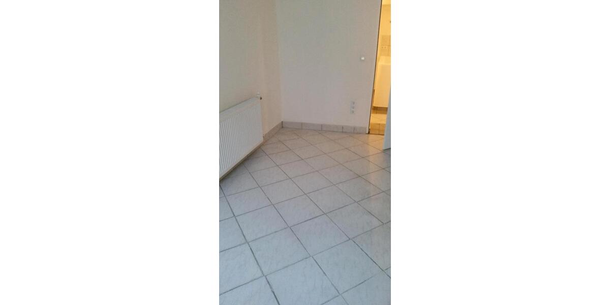 Etagenwohnung Dorfen - 4 Zimmer, 100 m&sup2;, 1.500&euro; | Angebot:25875109