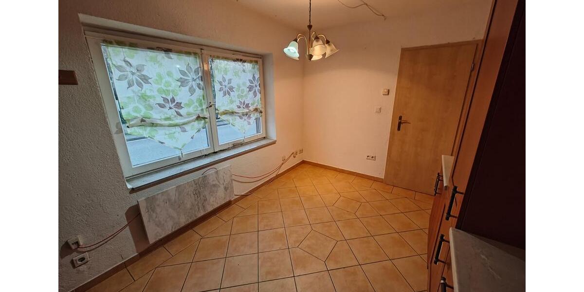 Einfamilienhaus Wildenberg - 7 Zimmer, 220 m&sup2;, 1.700&euro; | Angebot:25907276