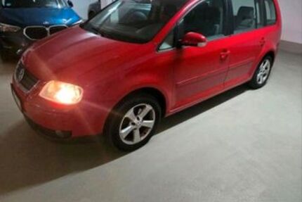 VW Touran 255.000 km 2.400 &euro; Nandlstadt 85405
